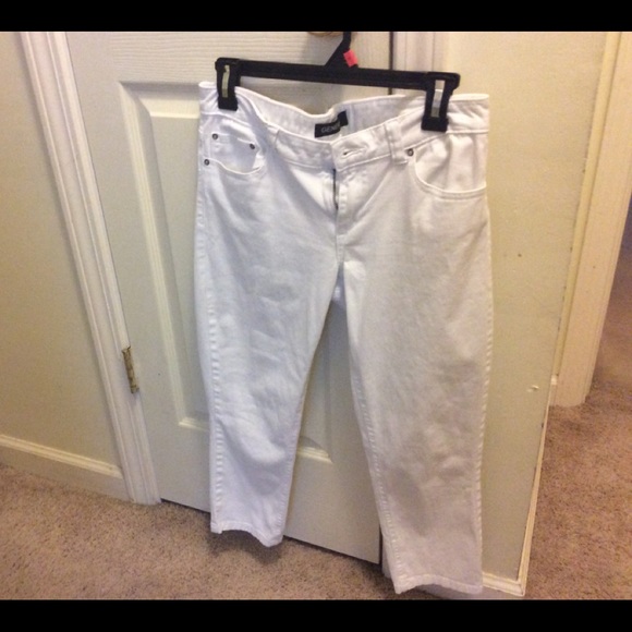 White Capri jeans - Picture 1 of 3